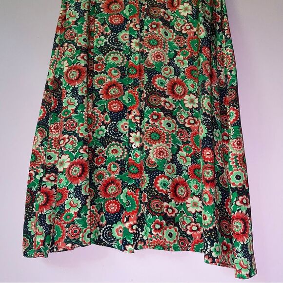 Untuckit Size 12 Floral Green and Red Midi Dress Button Up Short Sleeve - Picture 3 of 8